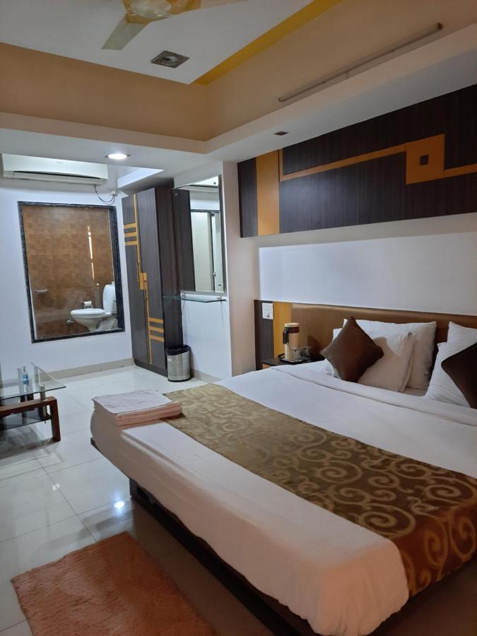 Hotel Grand Suites 印多尔 外观 照片