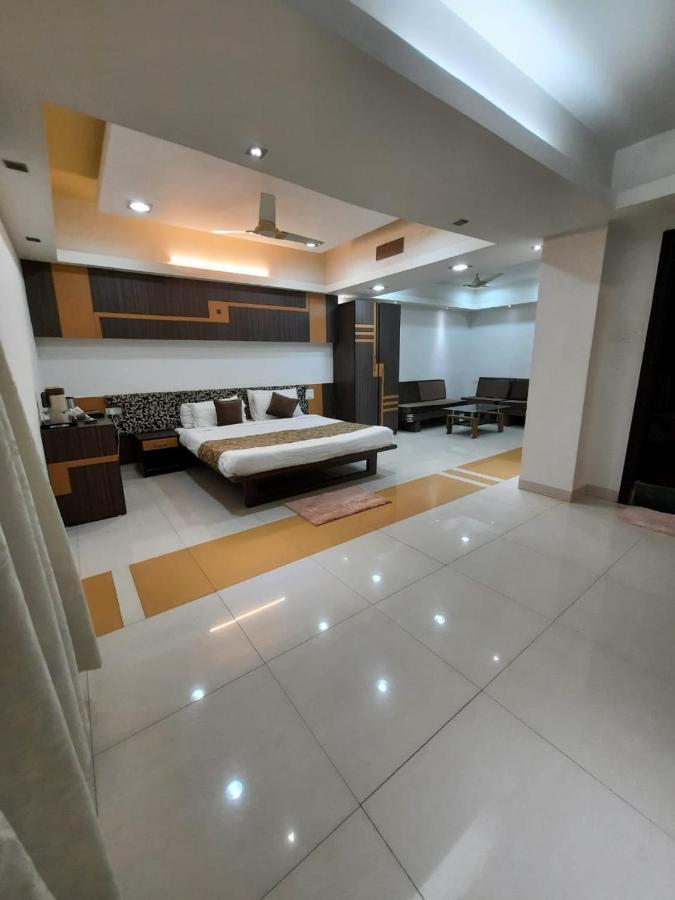 Hotel Grand Suites 印多尔 外观 照片